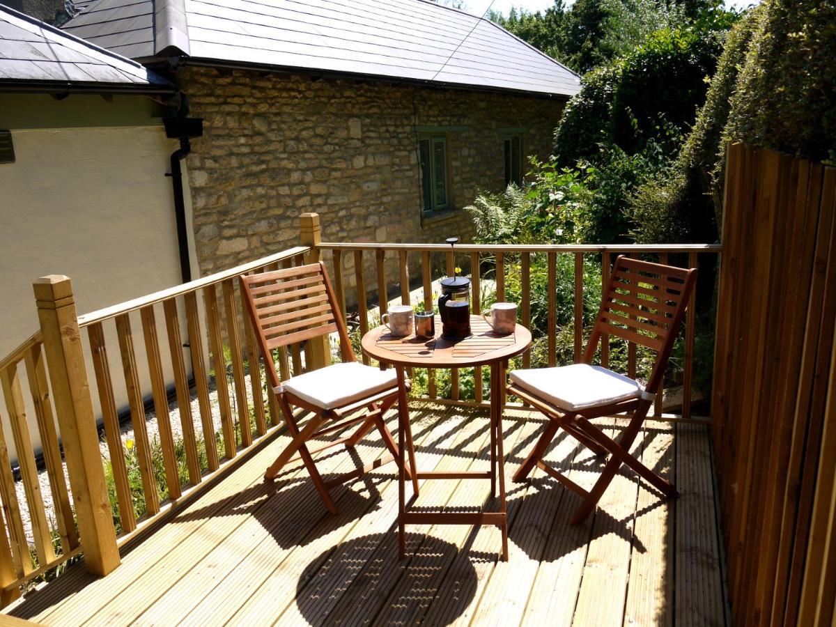Cosy Stone Cottage, The Bungalow Perrotts Brook Cirencester Zewnętrze zdjęcie