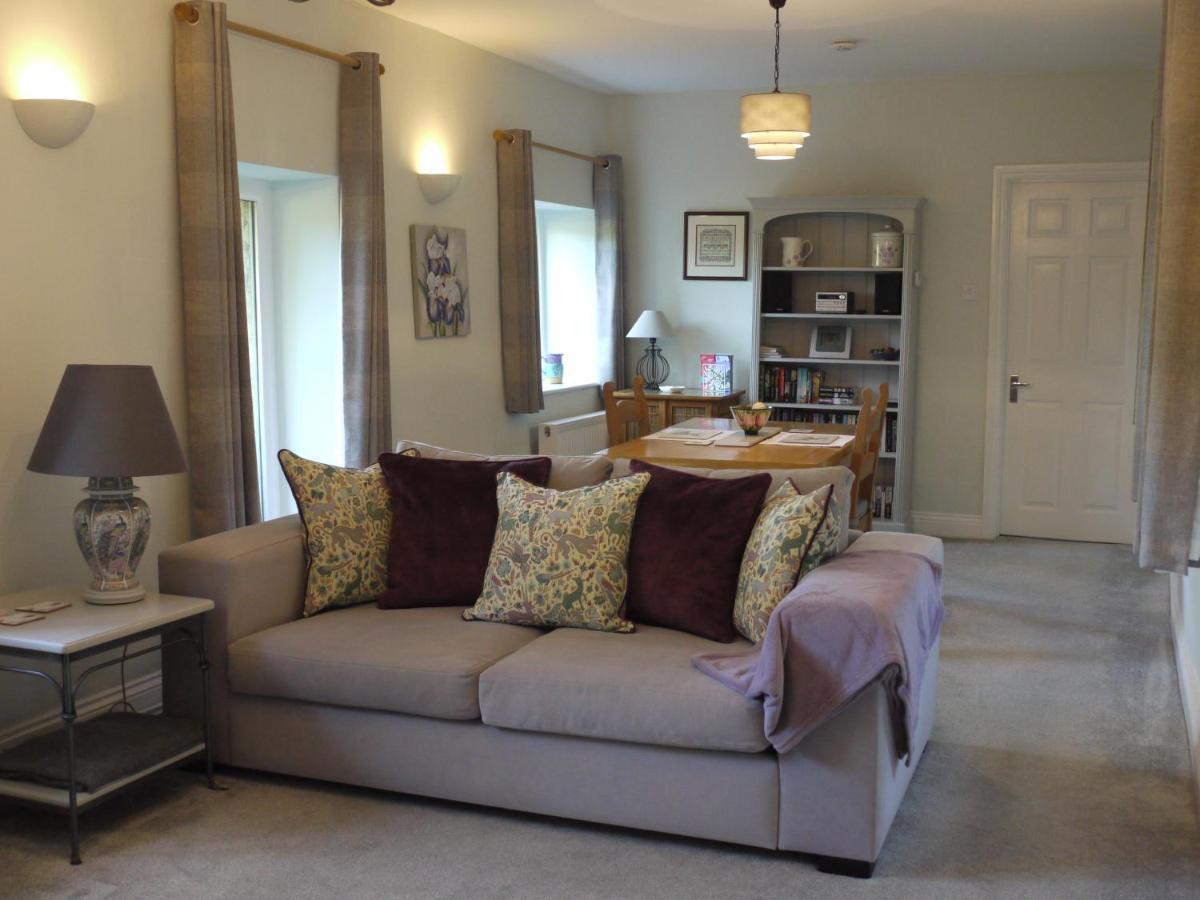 Cosy Stone Cottage, The Bungalow Perrotts Brook Cirencester Zewnętrze zdjęcie